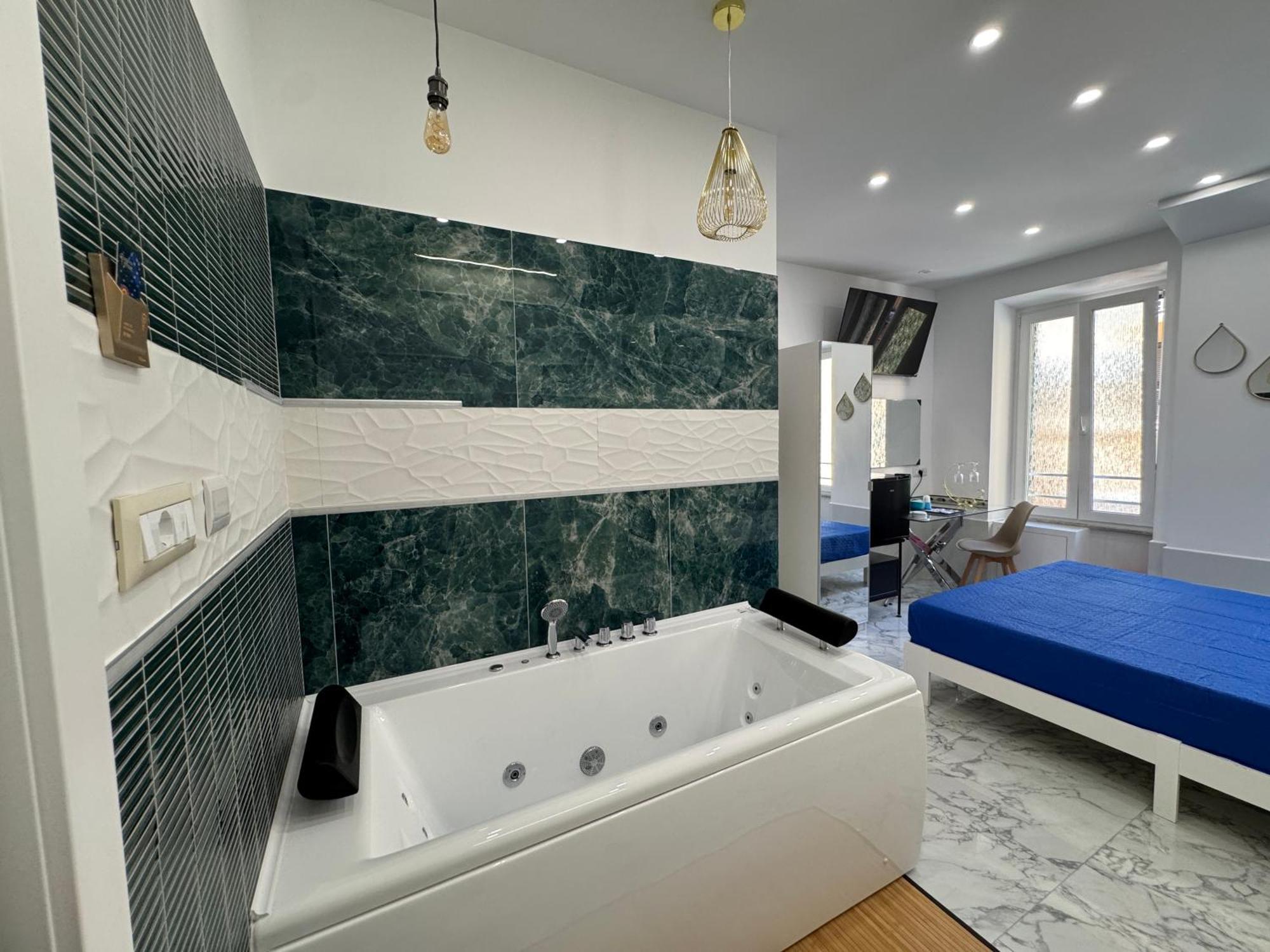 Luxor Eco Roma Casa E Appartamento Per Vacanze In Centro Piazza Bologna, Colosseo, Piazza Di Spagna, Vaticano, San Pietro, Sapienza, Fontana Di Trevi, Piazza Navona, Trastevere, Tiburtina, Termini, Aeroporto — Photos 2